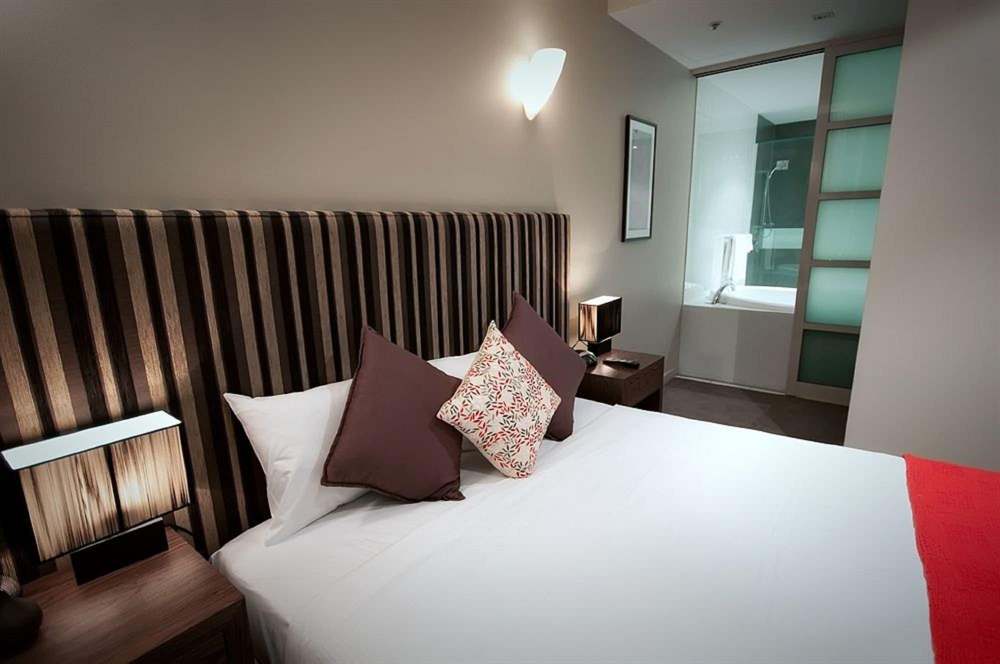 La Loft Apartments North Terrace Adelaide Bagian luar foto