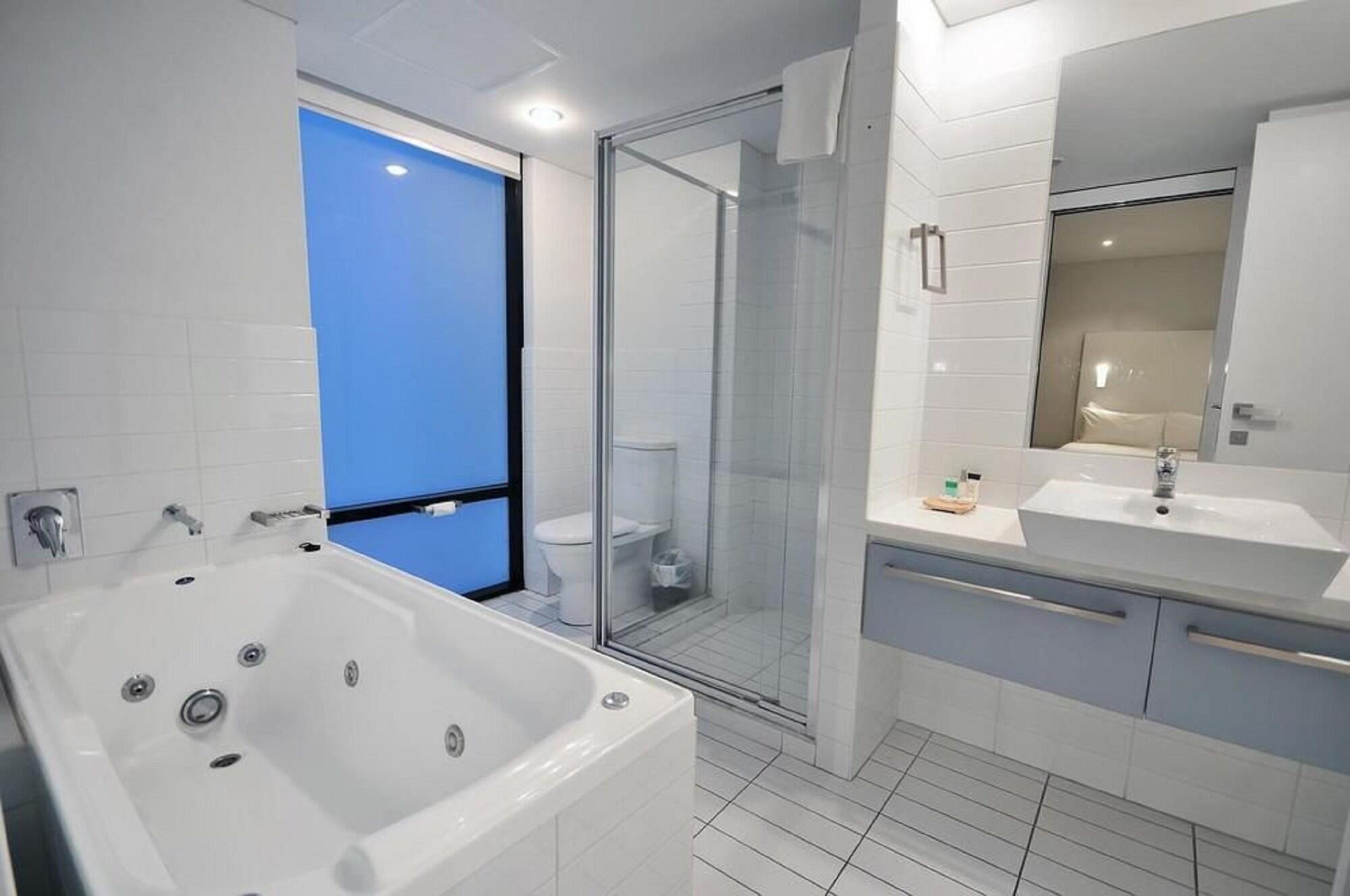 La Loft Apartments North Terrace Adelaide Bagian luar foto
